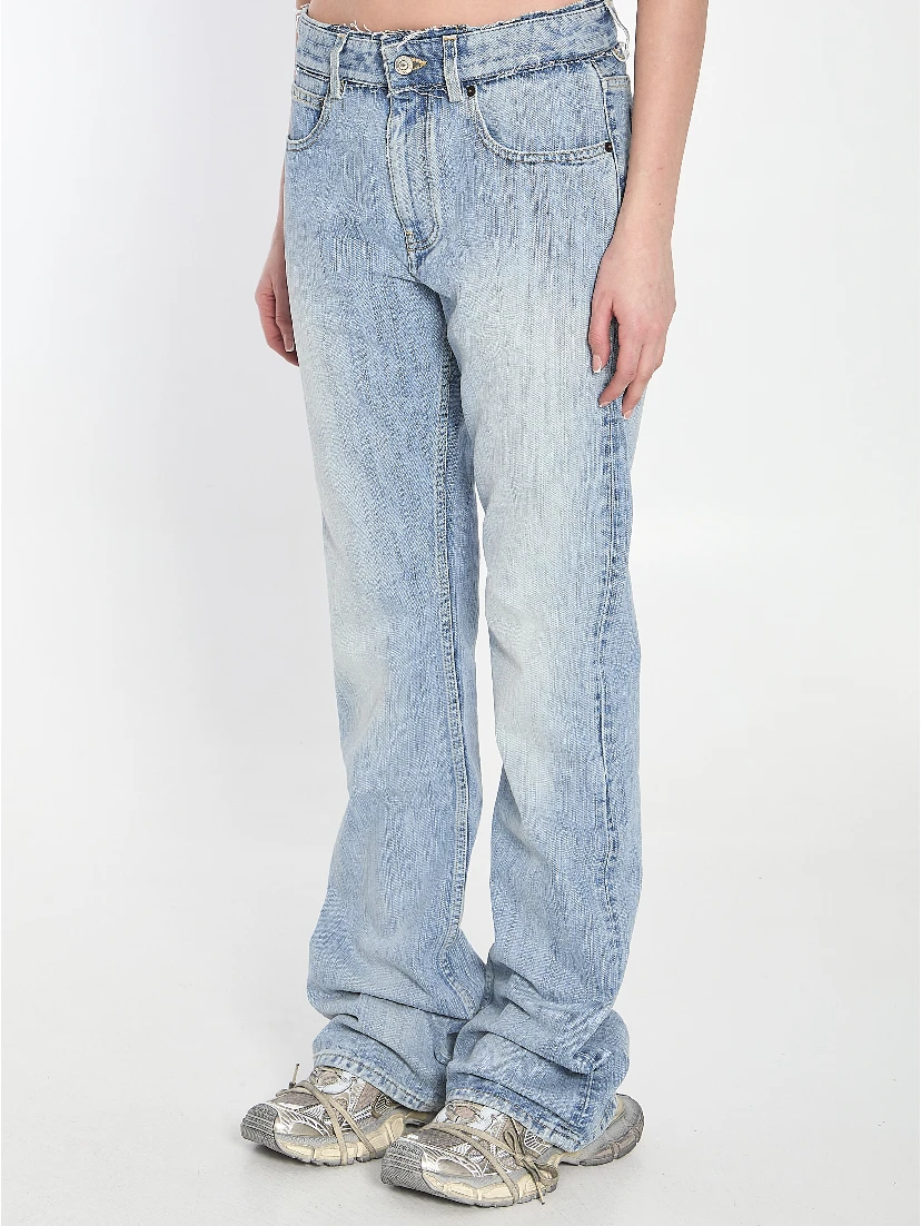 Low-rise jeans