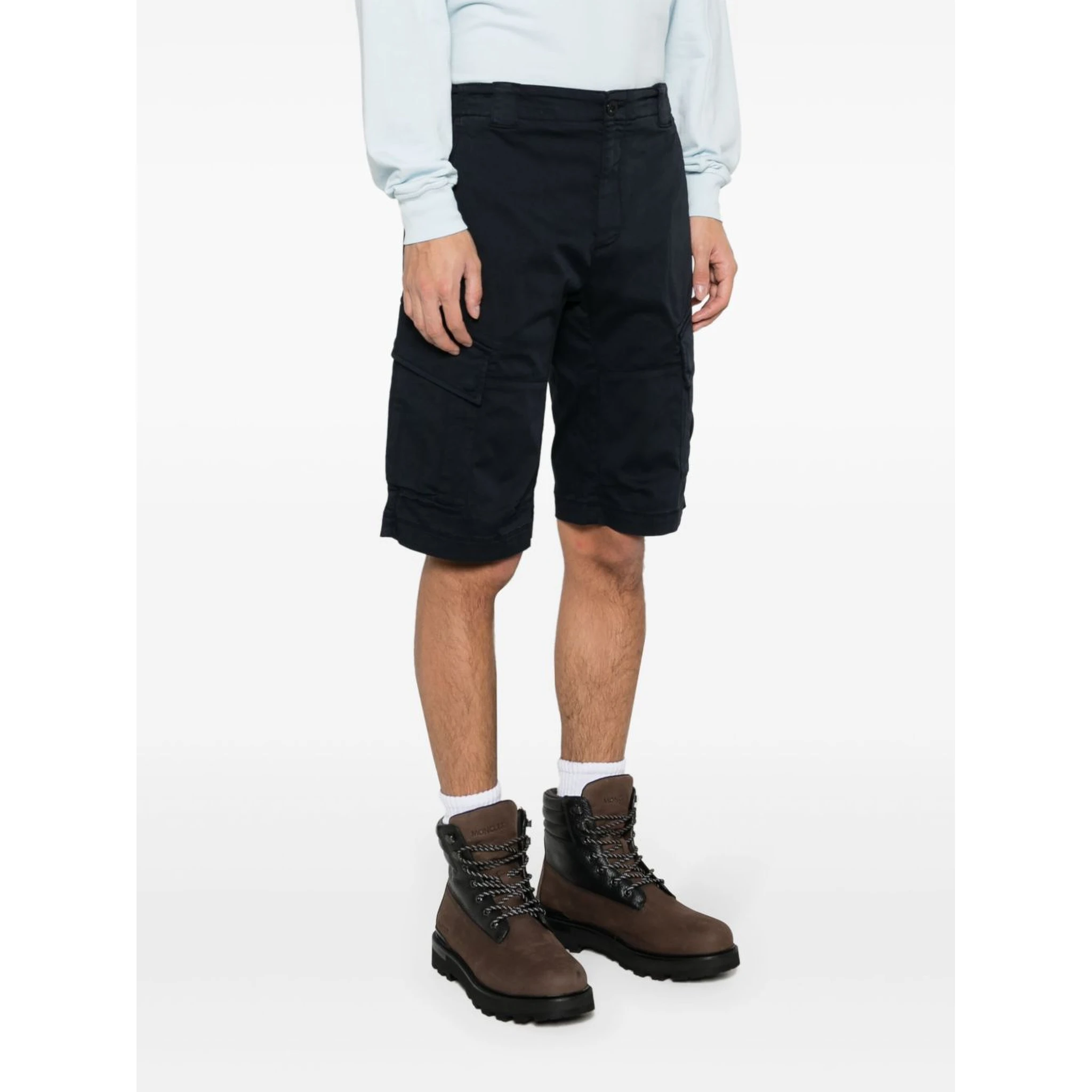 Lens-detail cargo shorts