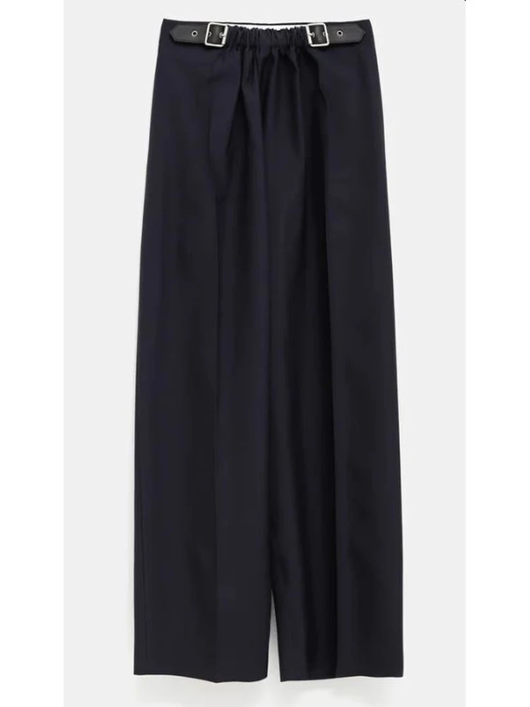 Belted pants in wool