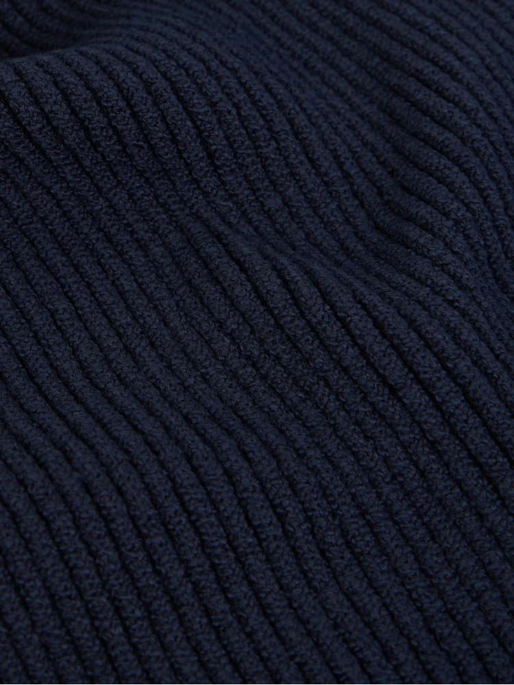 Cashmere and virgin wool scarf alternative