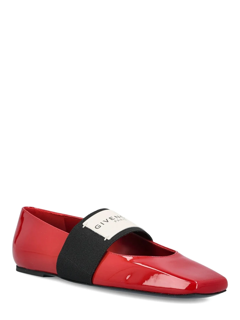 Givenchy Flat shoes