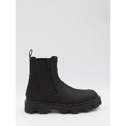Chelsea Peak City boots in nubuck.