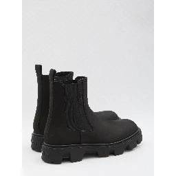 Chelsea Peak City boots in nubuck.