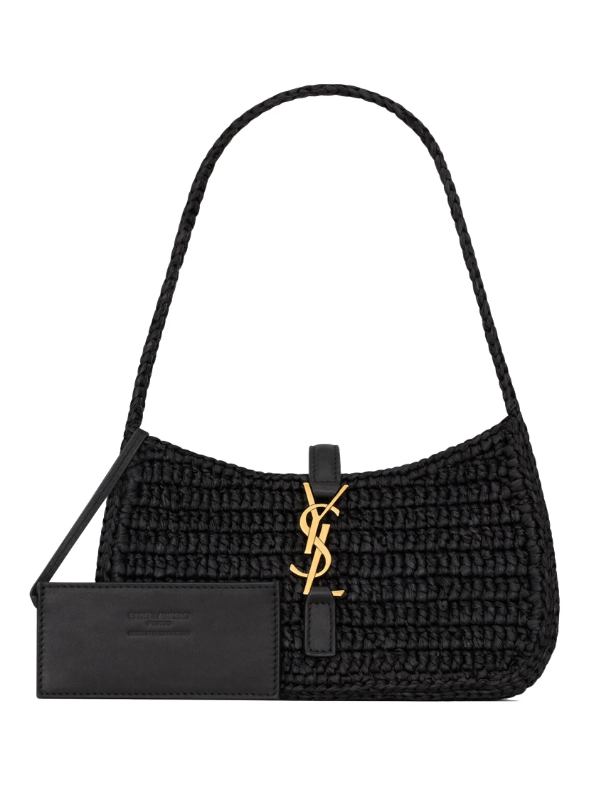Le 5 à 7 shoulder bag in black raffia and leather