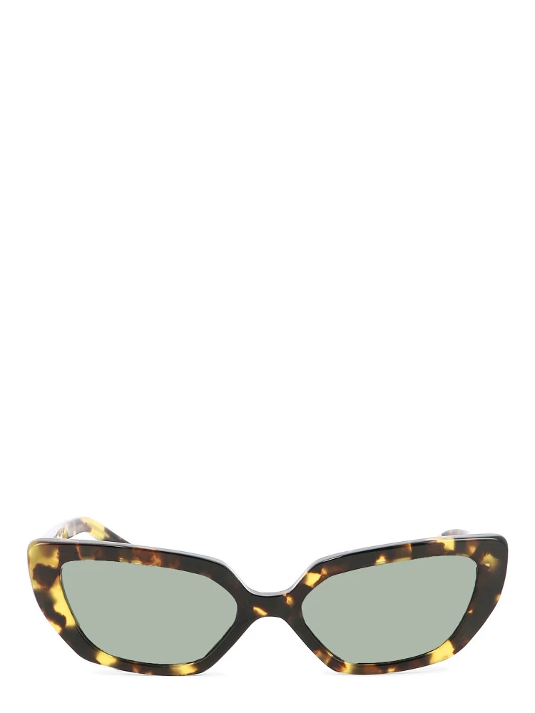 "Cat Eye" sunglasses