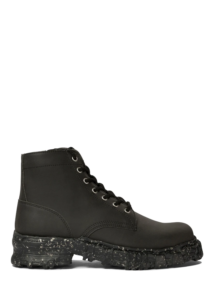 Vintage-like combat boots