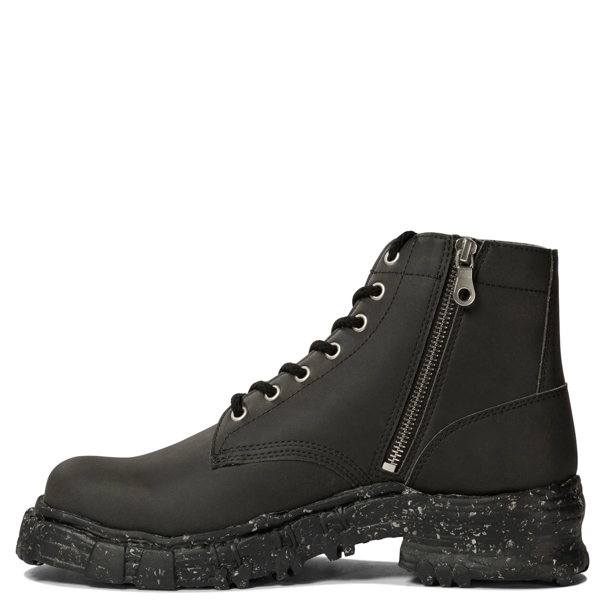 Vintage-like combat boots