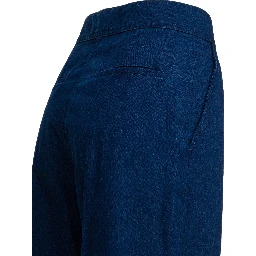 Wide-leg jeans with pleats