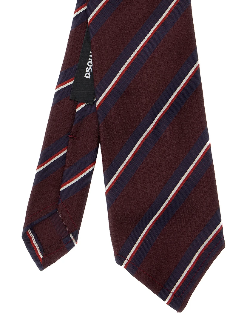 Bordeaux Tie with All-Over Striped Motif in Silk Man
