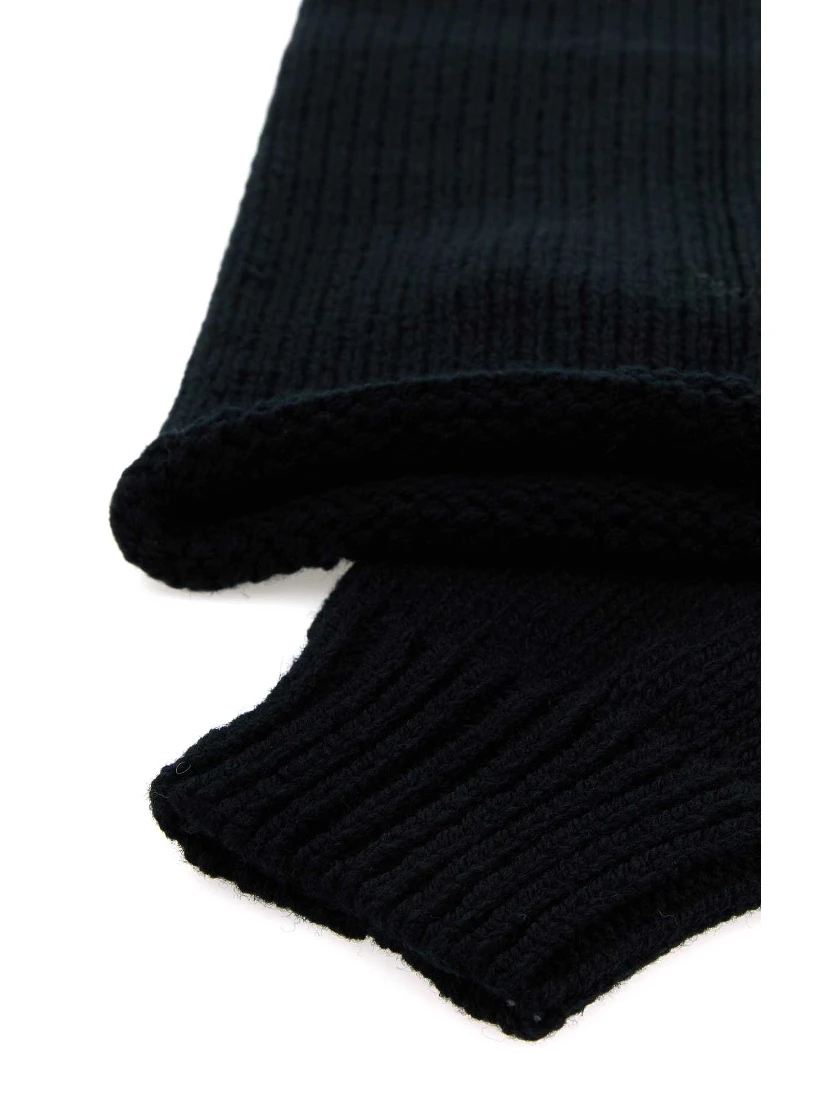 02780-MOIRA 9706 M.K.CUFFS