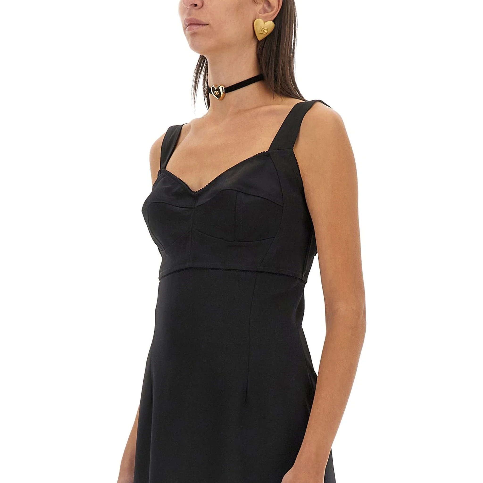 HEART EARRINGS WITH DG LOGO