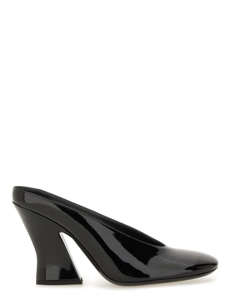 "SCULPTED" LEATHER PUMPS