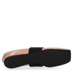 "SLICED SQUARE" DANCER