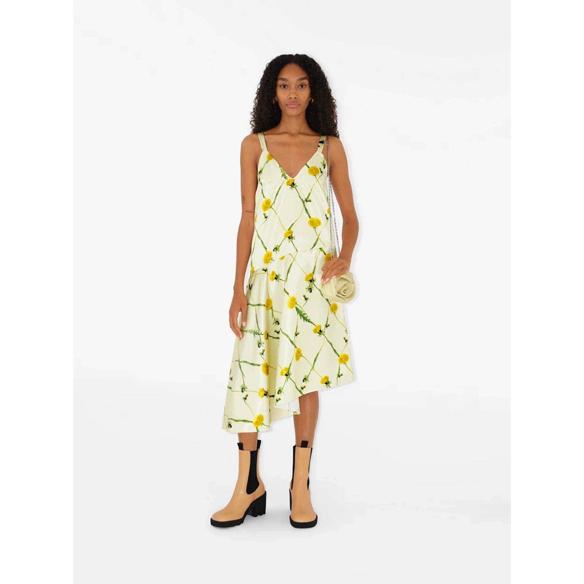 Rose Chain clutch bag